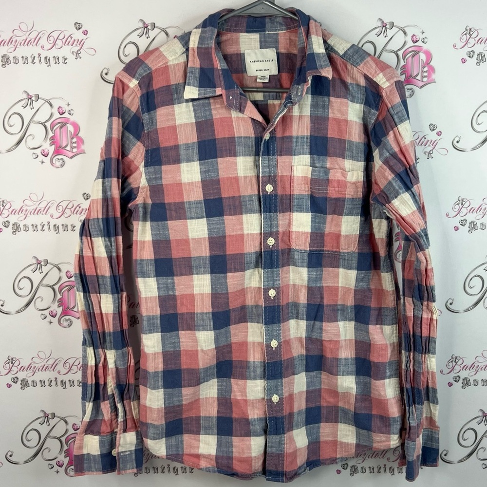 American Eagle Outfitters long sleeve super soft white Blue Pink Plaid Shirt